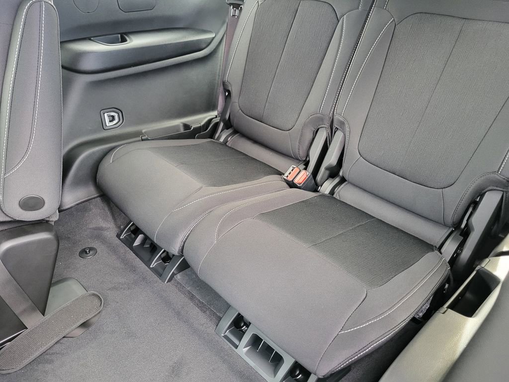 New 2026 Jeep Grand Cherokee L Laredo image 29