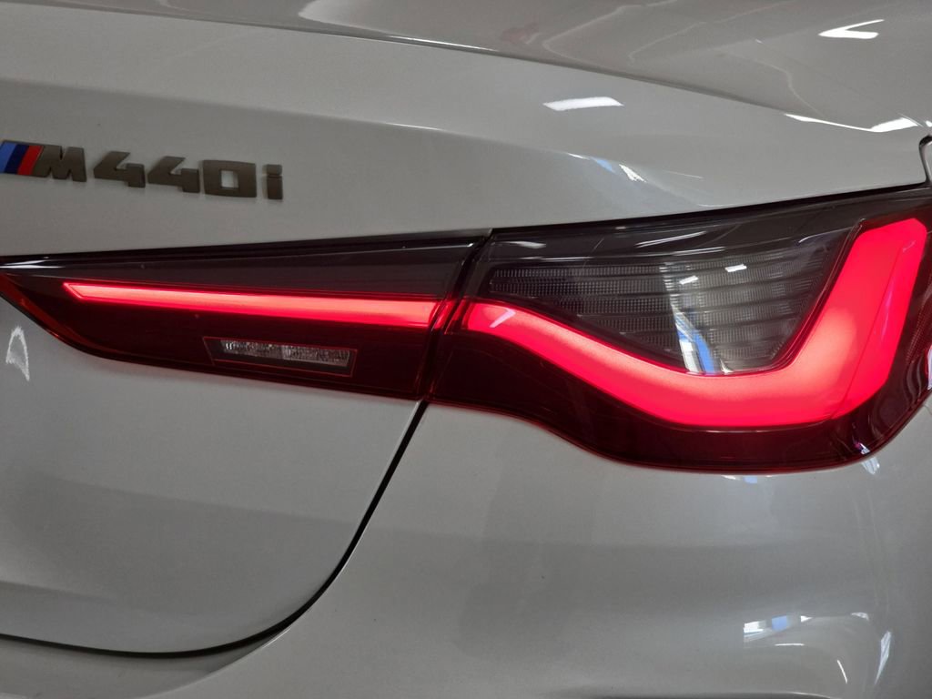 Used 2023 BMW M440i Convertible w/ Premium Package image 26