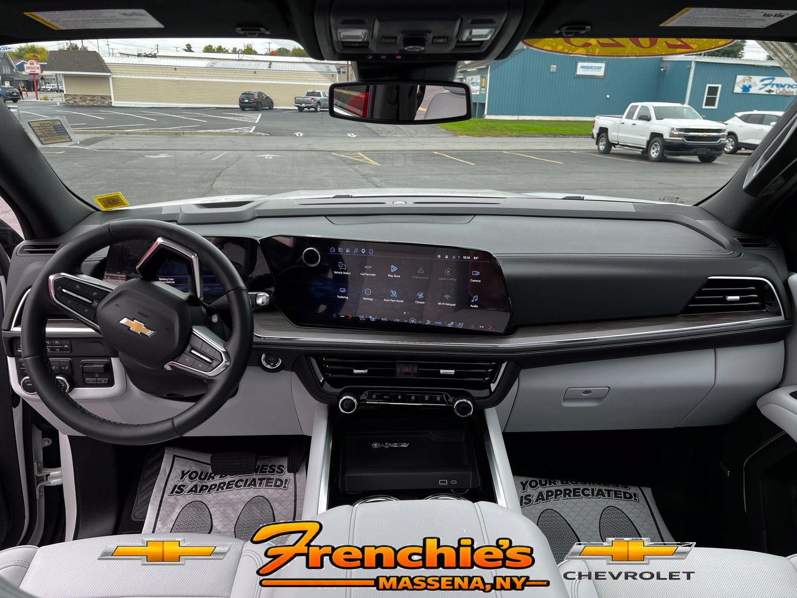 Used 2025 Chevrolet Tahoe Premier w/ Sun And Tow Package AWD/4WD image 13