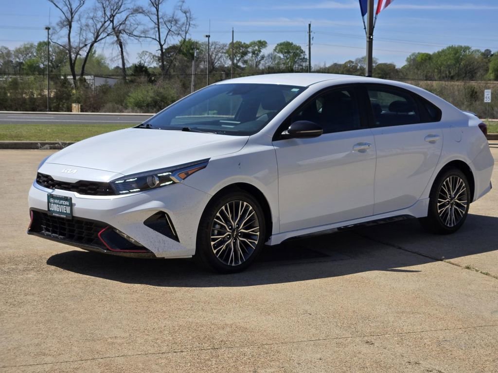 Used 2023 Kia Forte GT-Line image 3