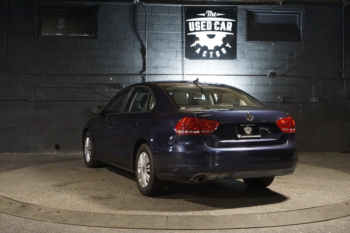 Used 2014 Volkswagen Passat 2.5 S FWD image 3