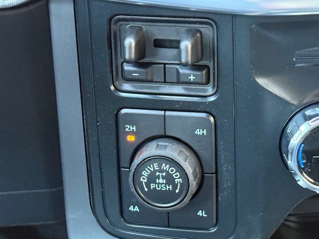 New 2025 Ford F150 Lariat image 25