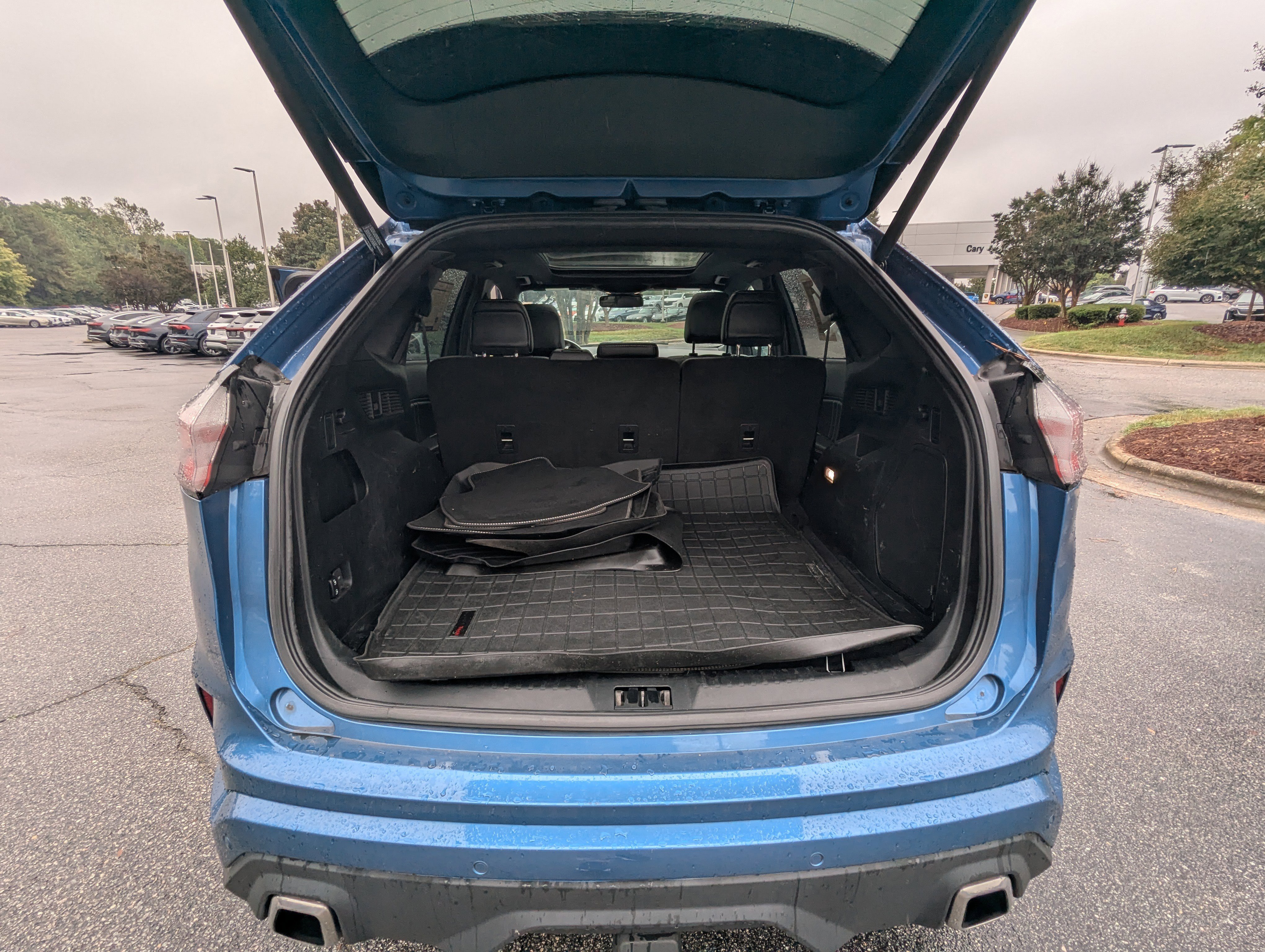 Used 2021 Ford Edge ST w/ Equipment Group 401A image 15