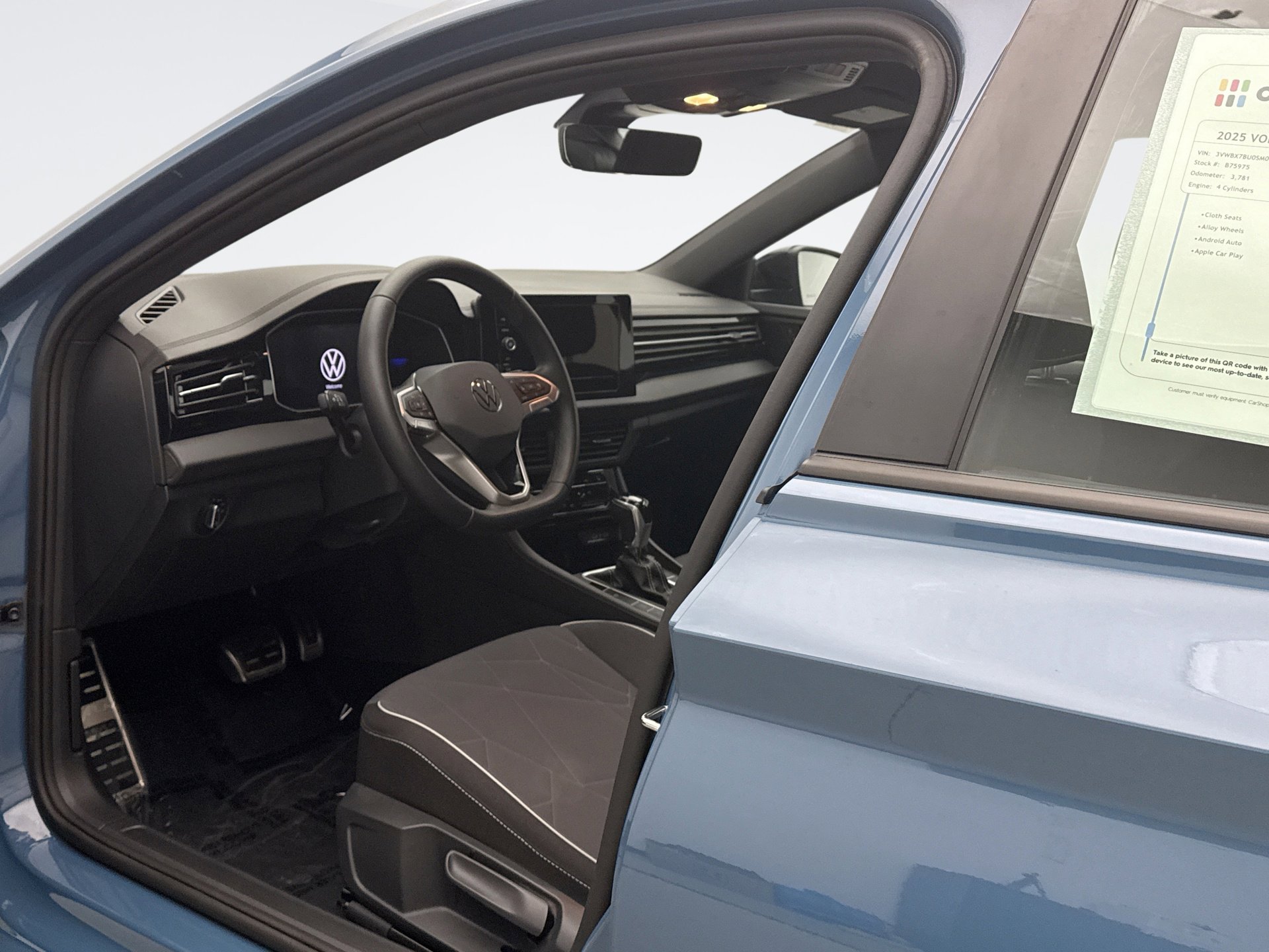 Used 2025 Volkswagen Jetta Sport image 10