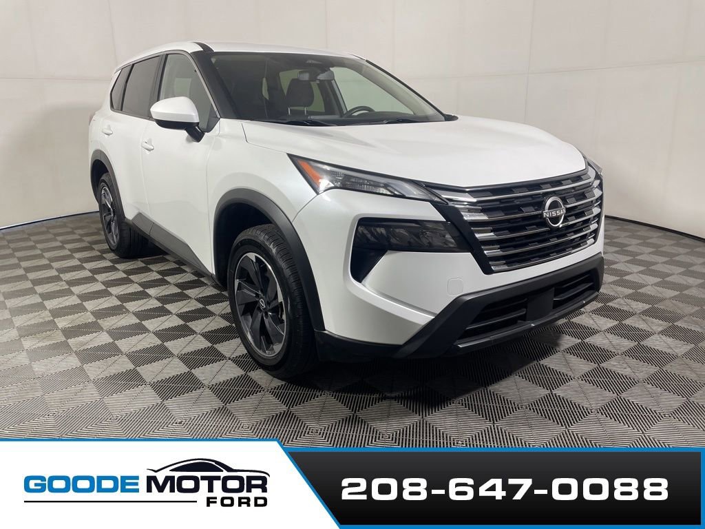 Used 2024 Nissan Rogue SV AWD/4WD image 2