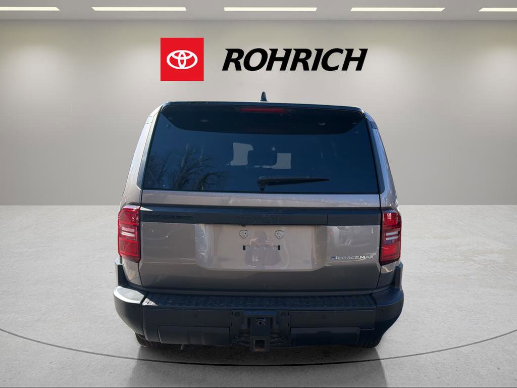 Used 2025 Toyota Land Cruiser 1958 image 7