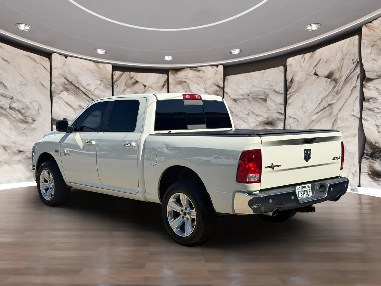 Used 2016 RAM 1500 Lone Star AWD/4WD image 4