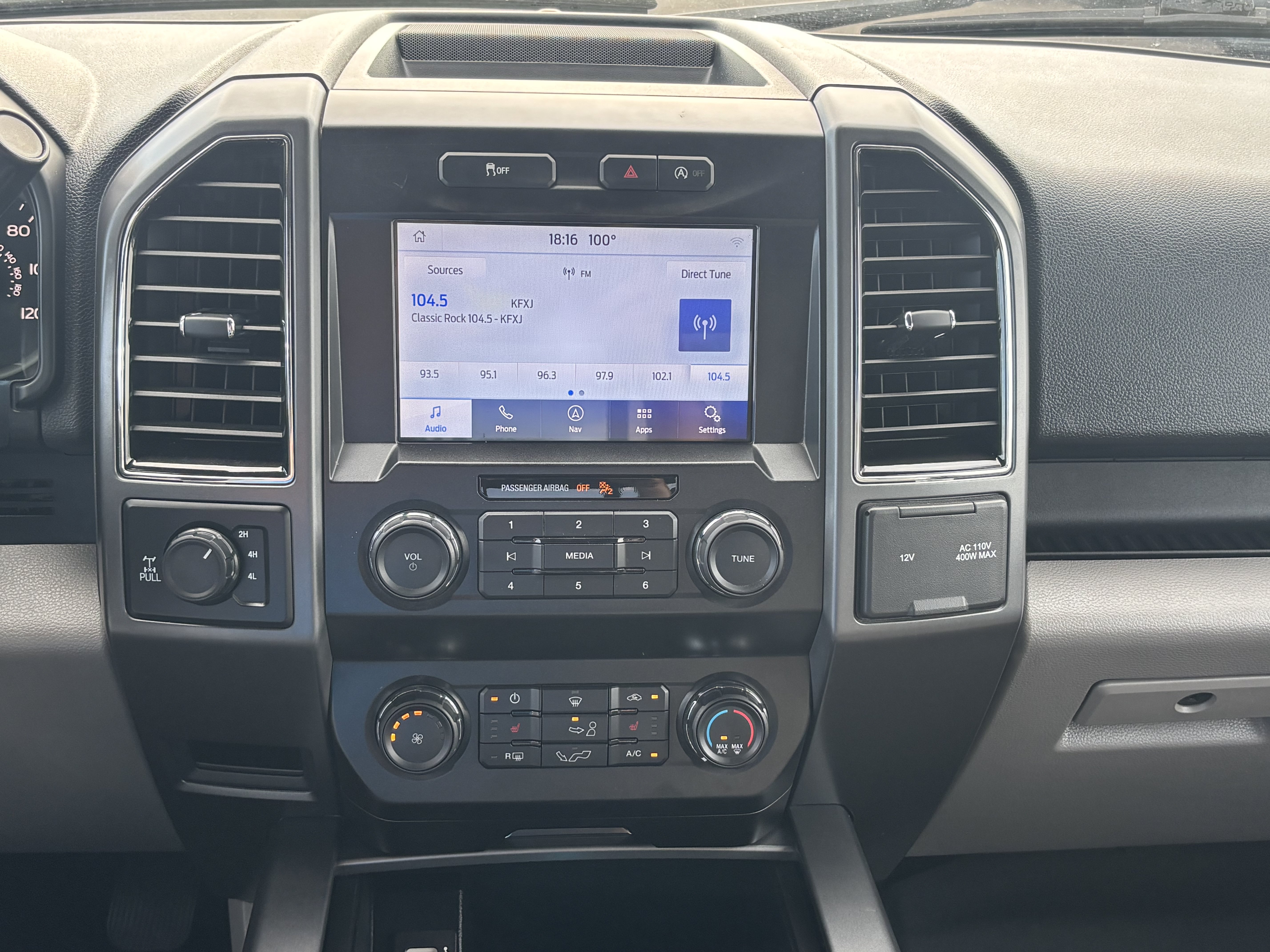 Used 2020 Ford F150 XLT w/ Equipment Group 302A Luxury AWD/4WD image 11