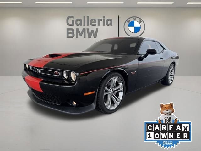 Used 2022 Dodge Challenger R/T RWD image 1
