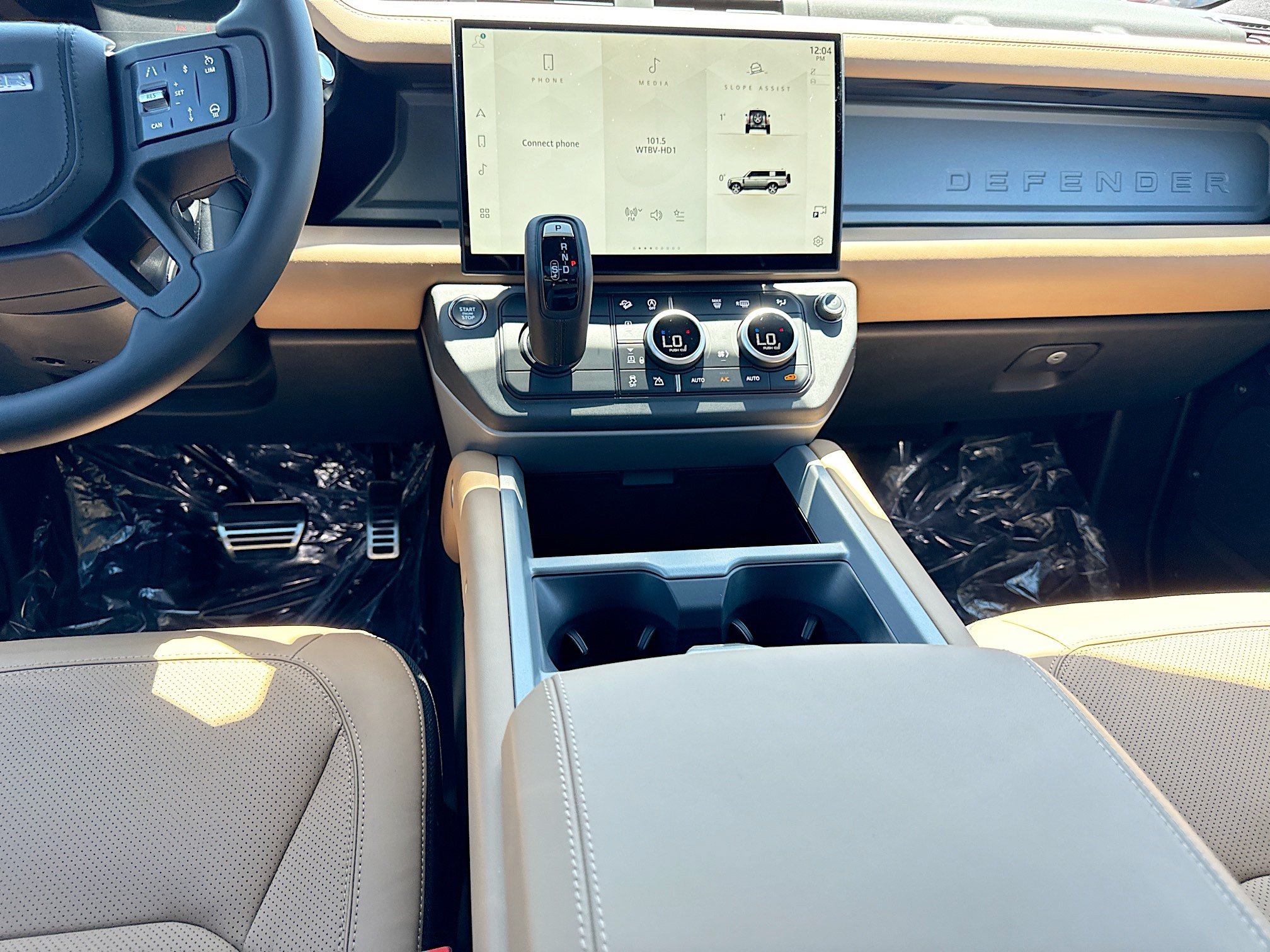 New 2026 Land Rover Defender 130 X AWD/4WD image 18