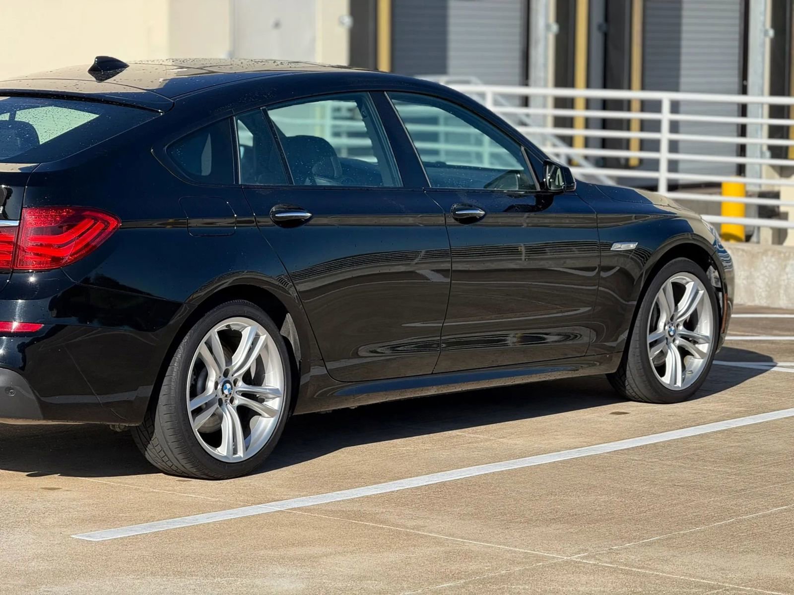 Used 2013 BMW 535i Gran Turismo image 9