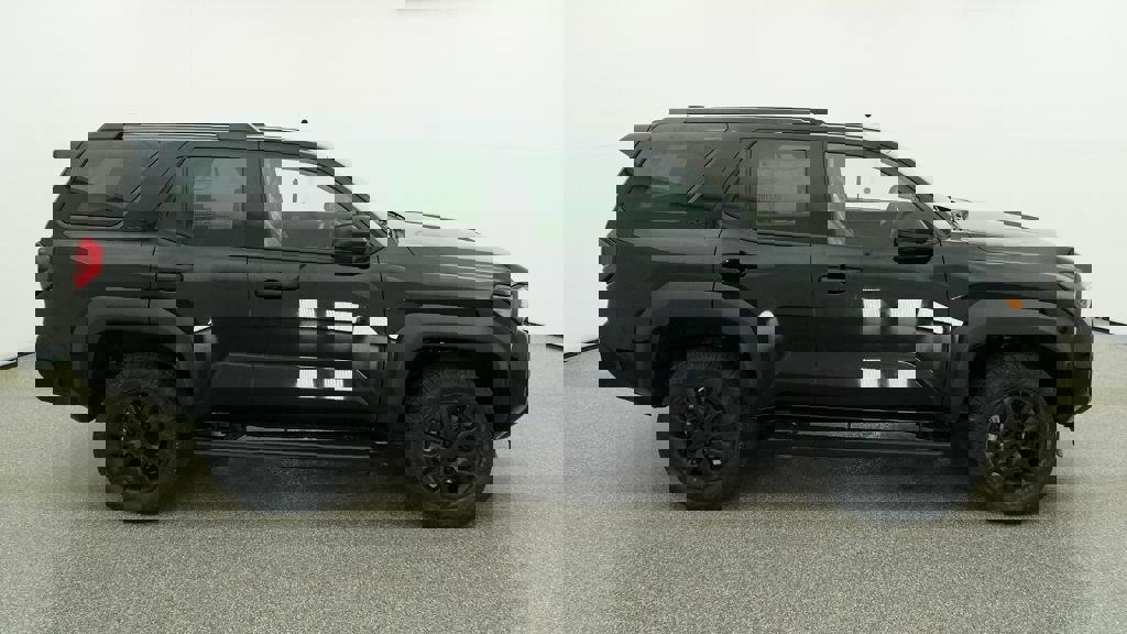 New 2026 Toyota 4Runner SR5 AWD/4WD image 4