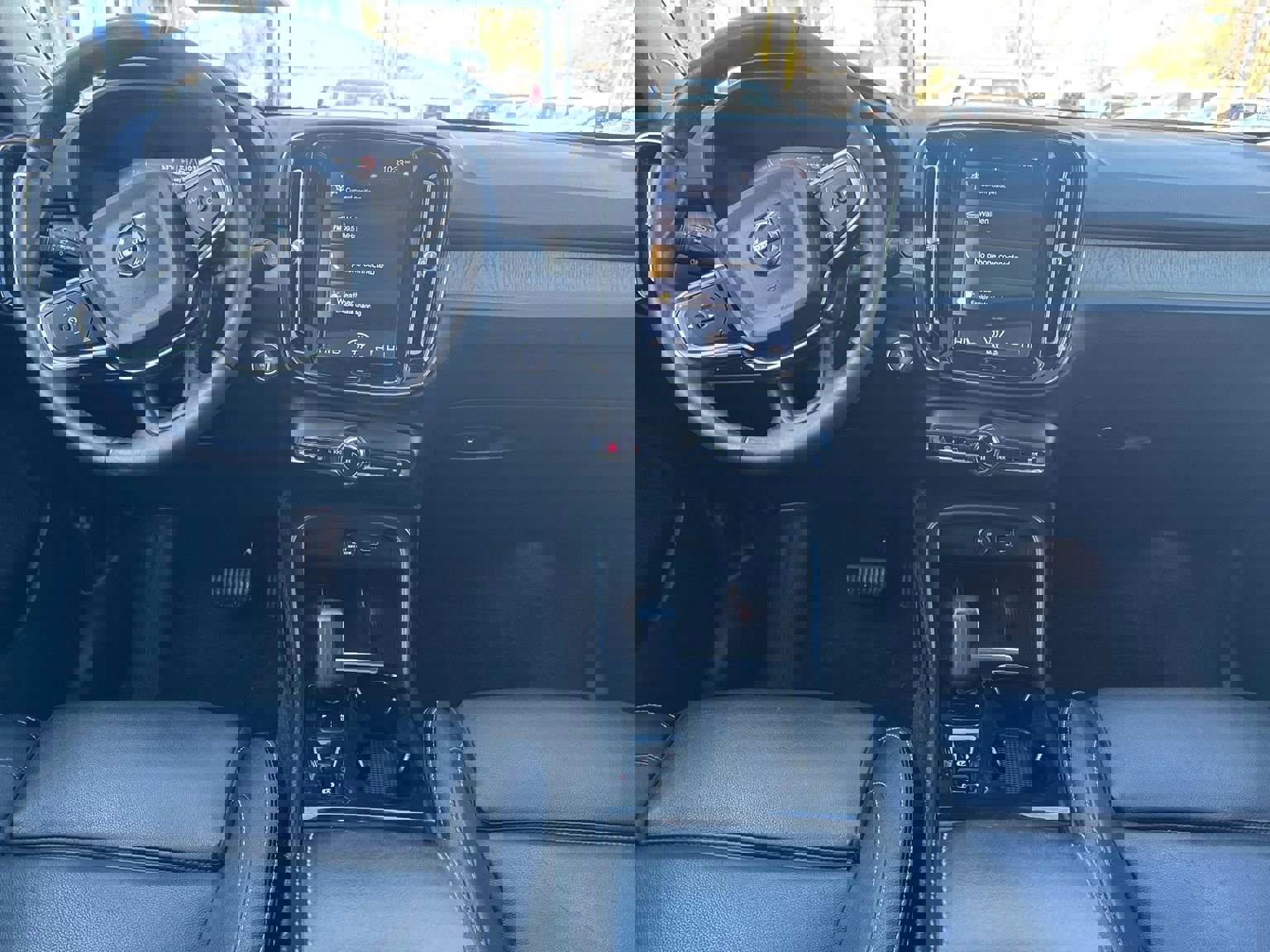 Used 2019 Volvo XC40 T5 Inscription image 21