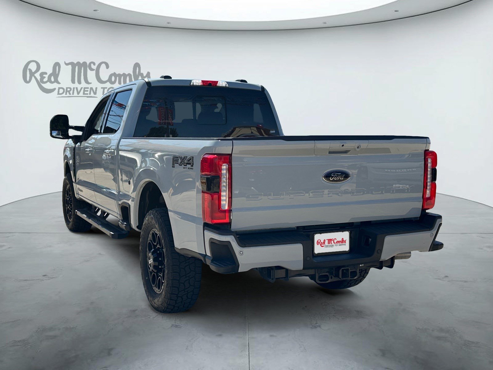 Used 2025 Ford F250 Lariat w/ Black Appearance Package AWD/4WD image 7