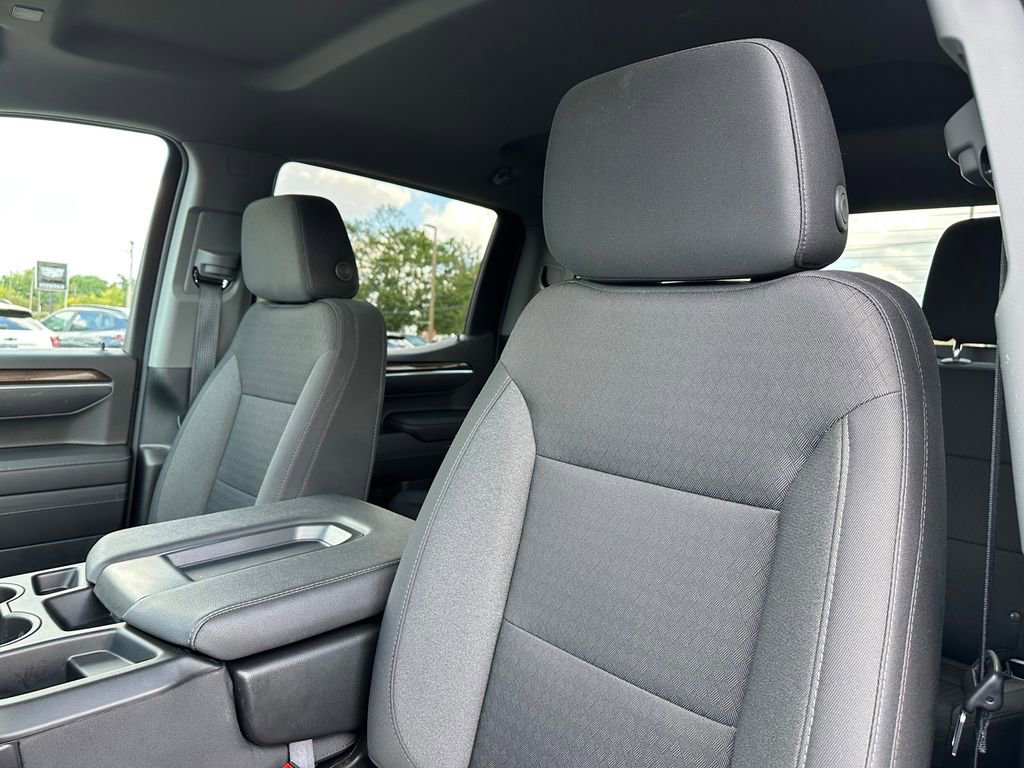 Used 2025 Chevrolet Silverado 1500 LT image 14