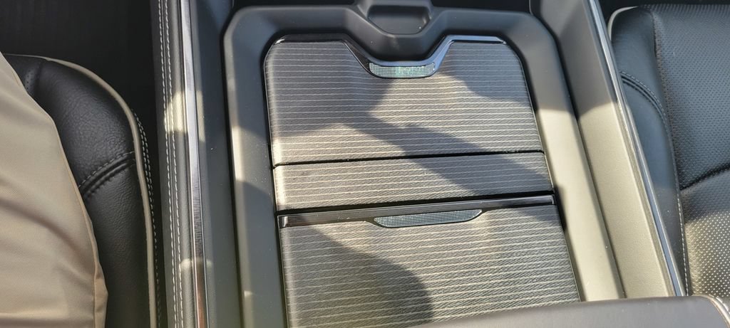 Used 2024 RAM 3500 Limited AWD/4WD image 25