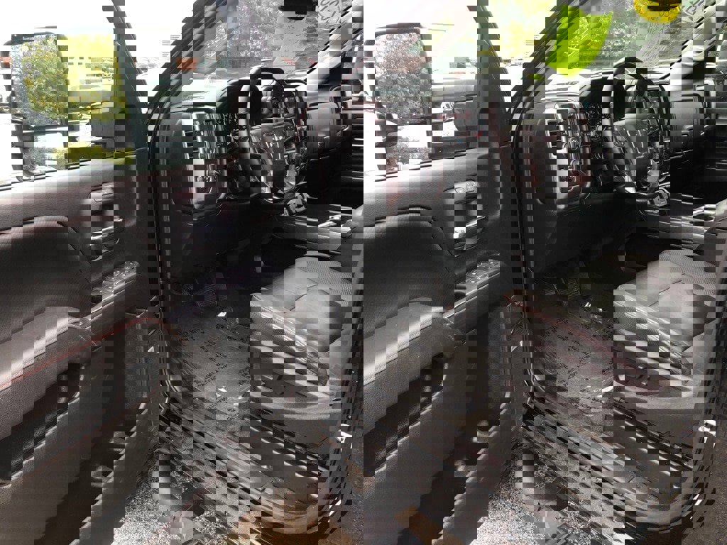 Used 2018 GMC Sierra 2500 SLT w/ Duramax Plus Package image 11