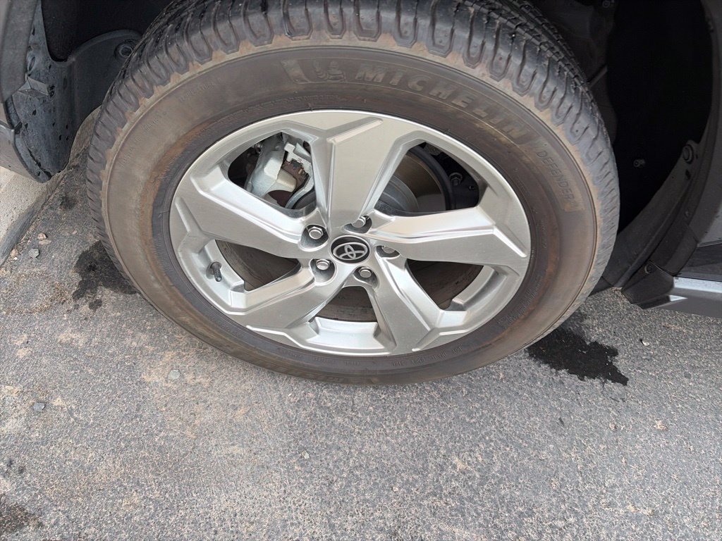 Certified 2021 Toyota RAV4 Limited AWD/4WD image 11