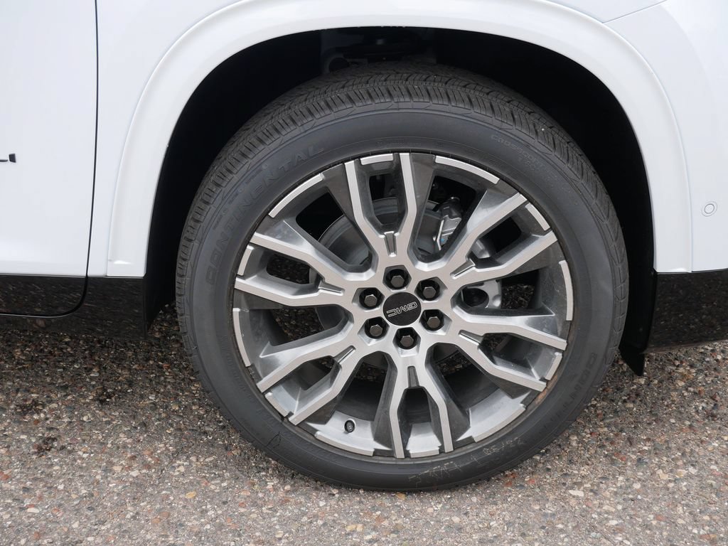 New 2026 GMC Acadia Denali Ultimate w/ LPO, Floor Liner Package AWD/4WD image 3