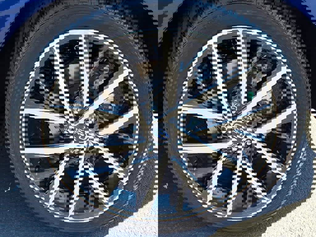 Used 2024 Subaru Impreza 2.0i Sport image 12