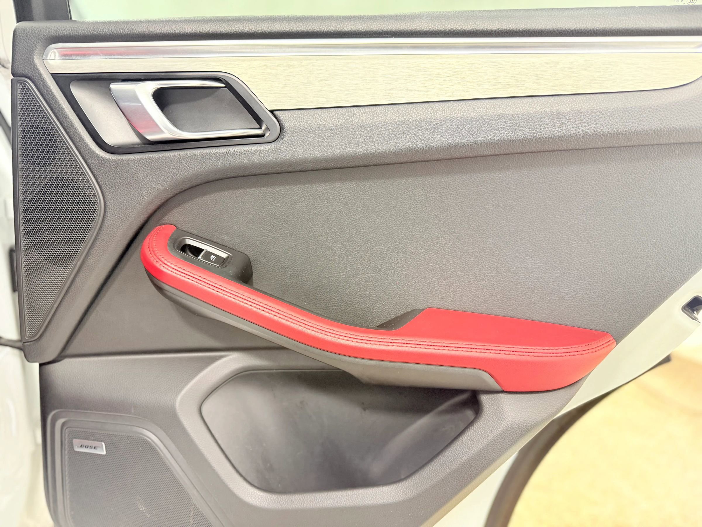 Used 2018 Porsche Macan GTS image 29