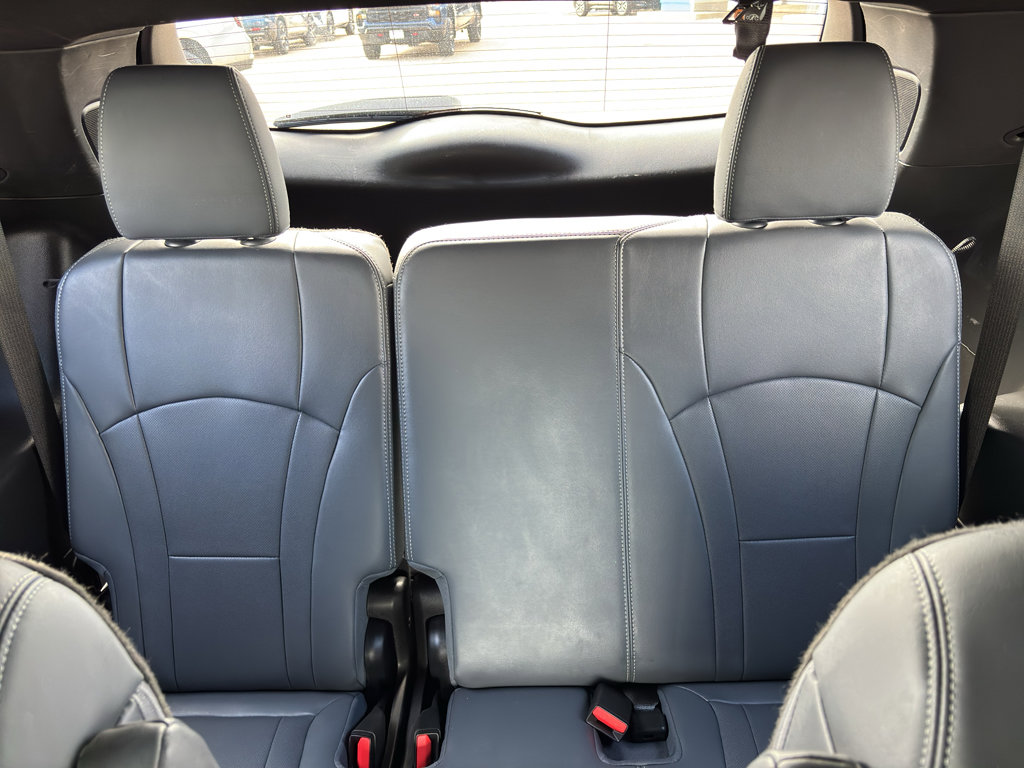 Certified 2023 Buick Enclave Essence w/ Experience Buick Package AWD/4WD image 21
