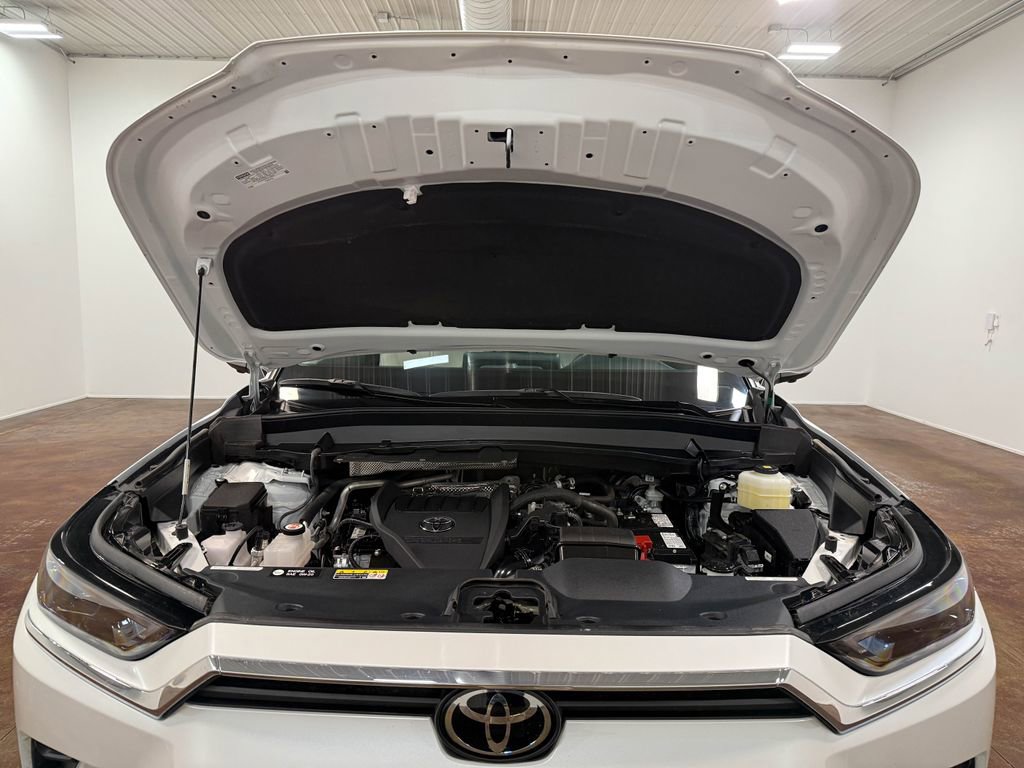 Used 2024 Toyota Grand Highlander AWD image 84