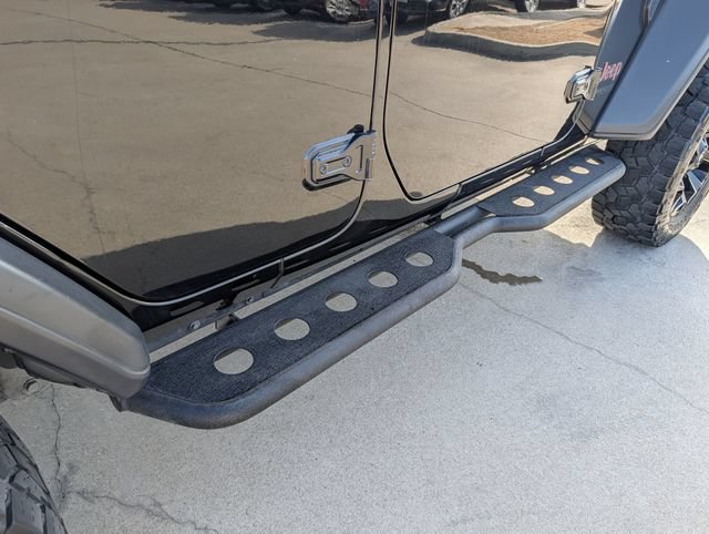 Used 2018 Jeep Wrangler Unlimited Rubicon w/ LED Lighting Group AWD/4WD image 30
