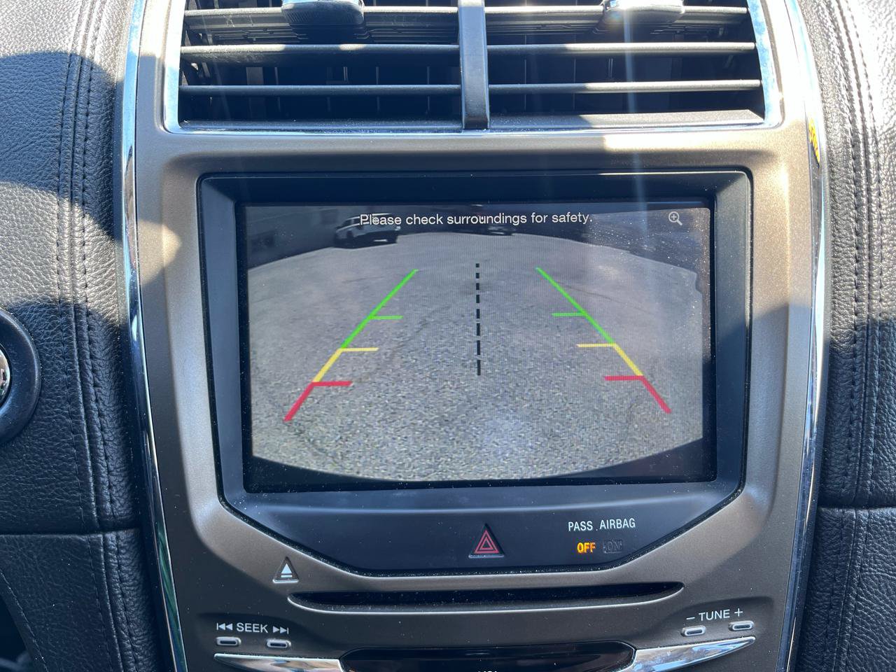 Used 2011 Lincoln MKX 2WD w/ 101A Rapid Spec Order Code image 31