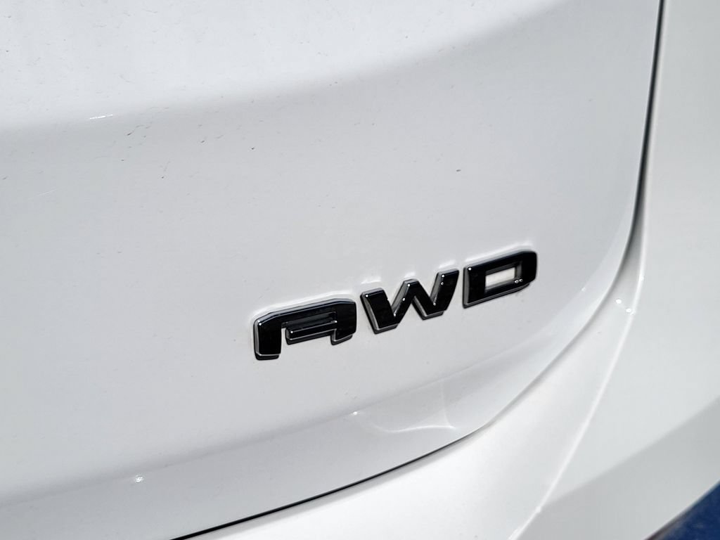 Used 2024 GMC Terrain SLT AWD/4WD image 9