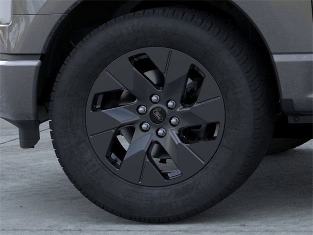 New 2025 Ford F150 Lightning Flash image 19