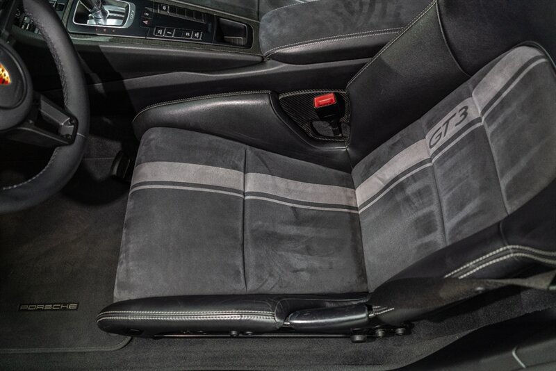 Used 2018 Porsche 911 GT3 RWD image 33