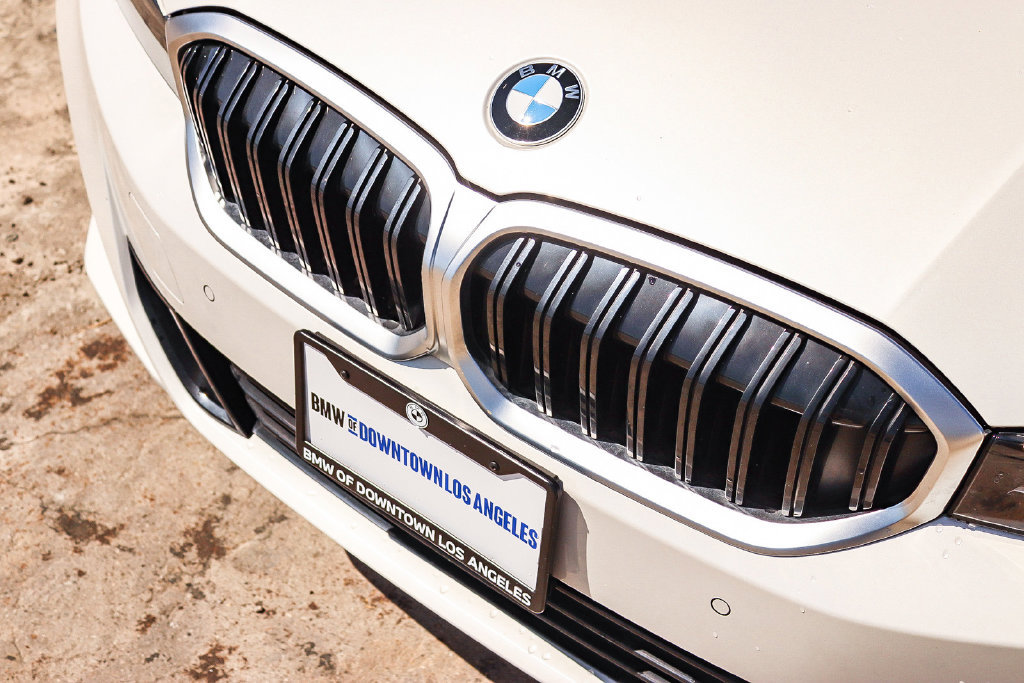 Used 2025 BMW 330i xDrive Sedan AWD/4WD image 10