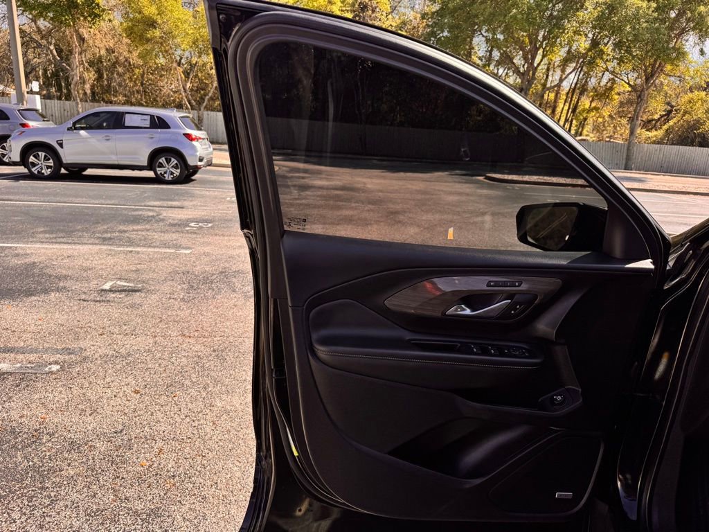 Used 2023 GMC Terrain Denali image 33