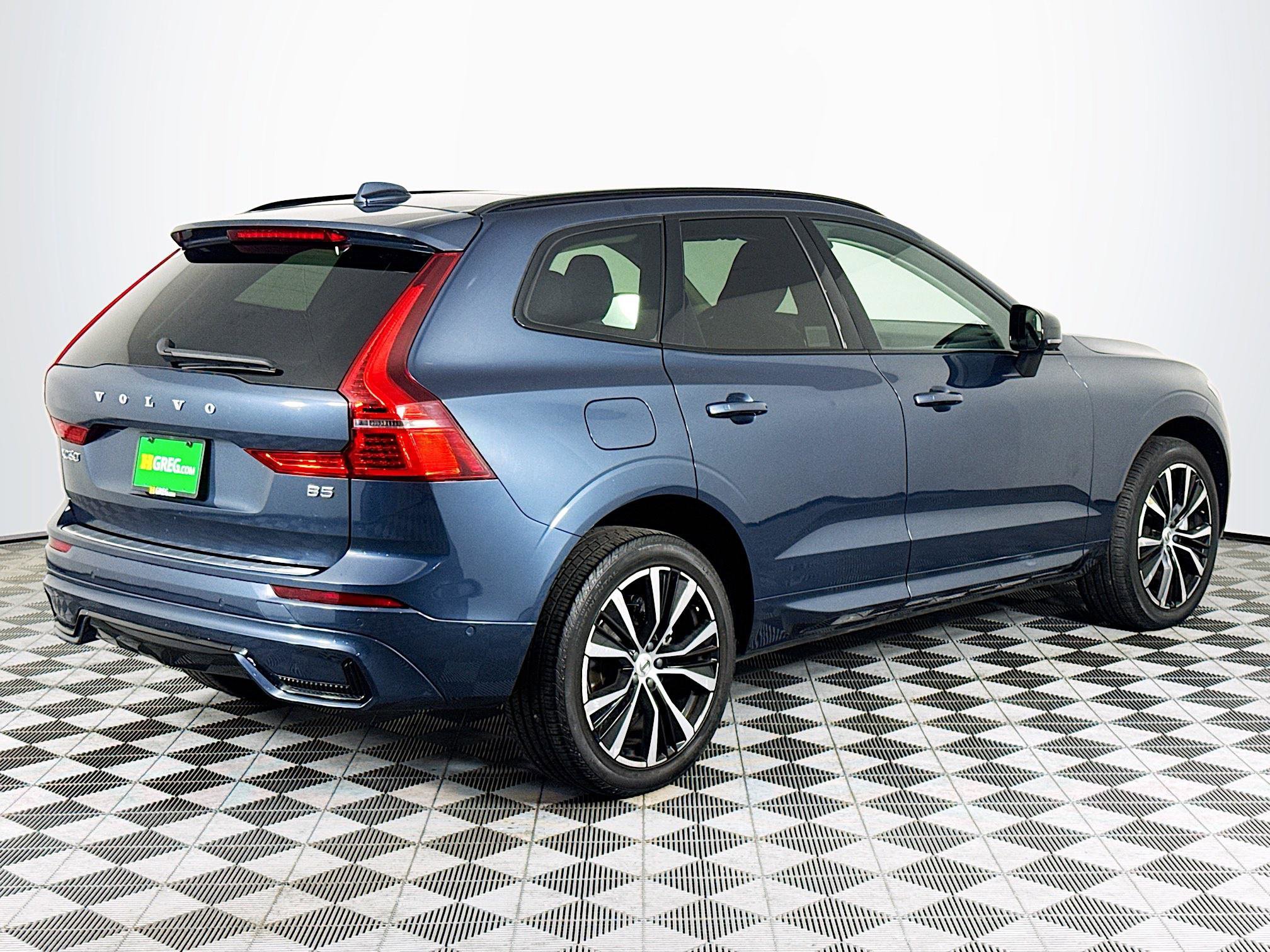 Used 2023 Volvo XC60 B5 Plus w/ Climate Package image 10