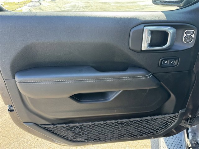 Used 2021 Jeep Wrangler Unlimited Sahara w/ Cold Weather Group image 21