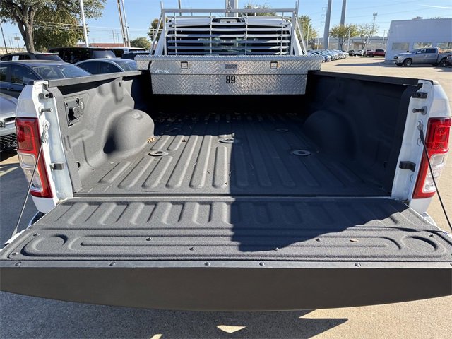 Used 2024 RAM 3500 Big Horn w/ Sport Appearance Package image 27