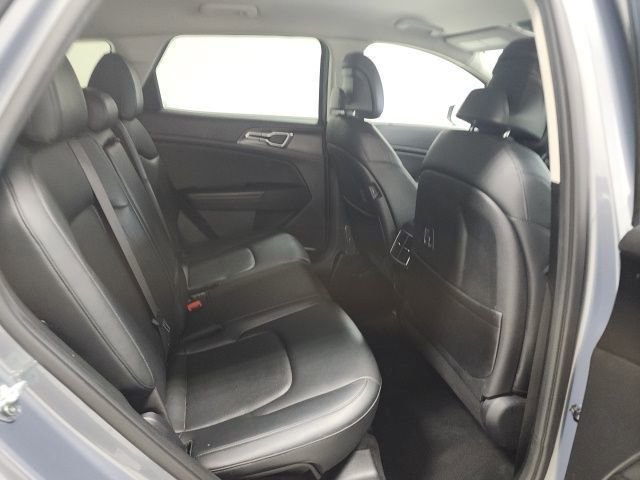Used 2023 Kia Sportage EX image 17