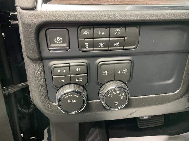 New 2026 Chevrolet Tahoe LS image 12