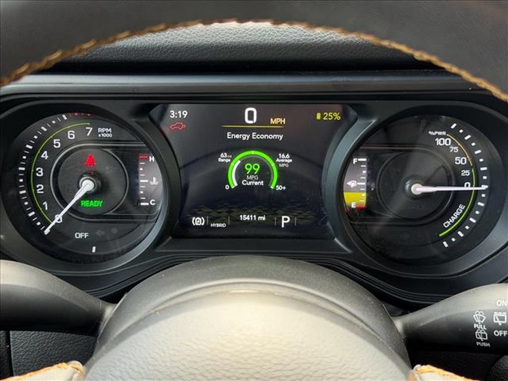 Used 2024 Jeep Wrangler Unlimited AWD/4WD image 22