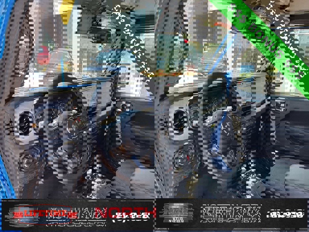 New 2025 Jeep Gladiator Sport image 4