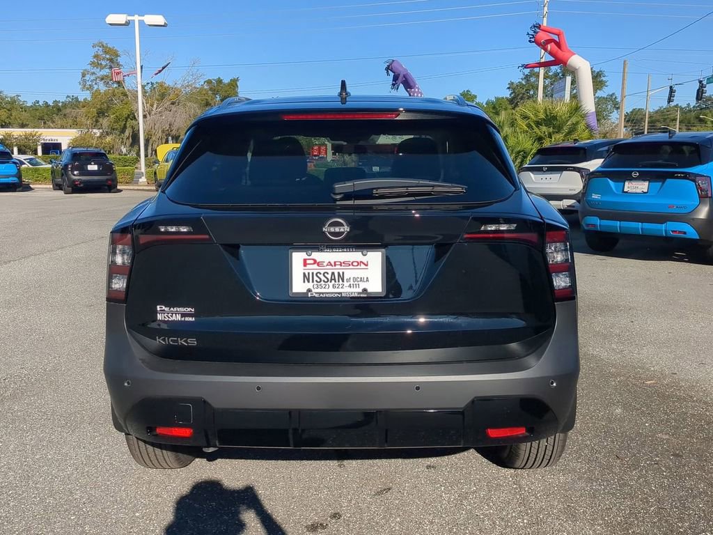 New 2026 Nissan Kicks SV image 4
