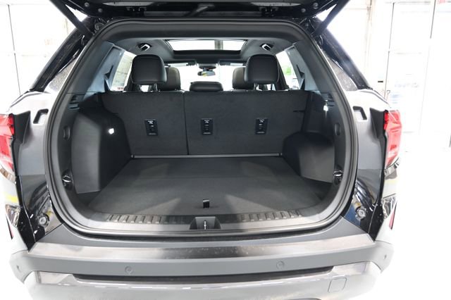 New 2026 GMC Terrain Elevation w/ Elevation Premium Package FWD image 24