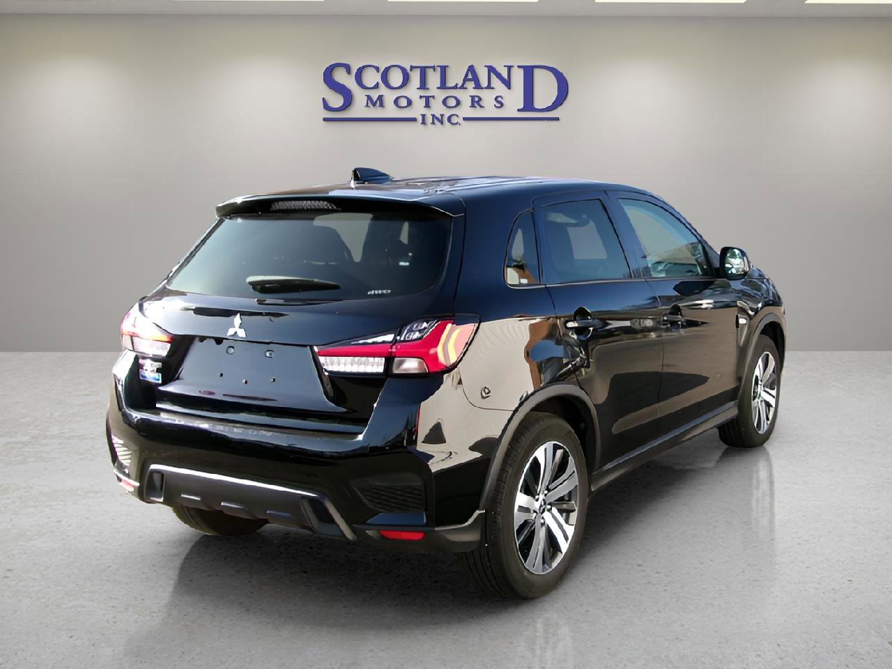 Used 2025 Mitsubishi Outlander Sport ES image 6