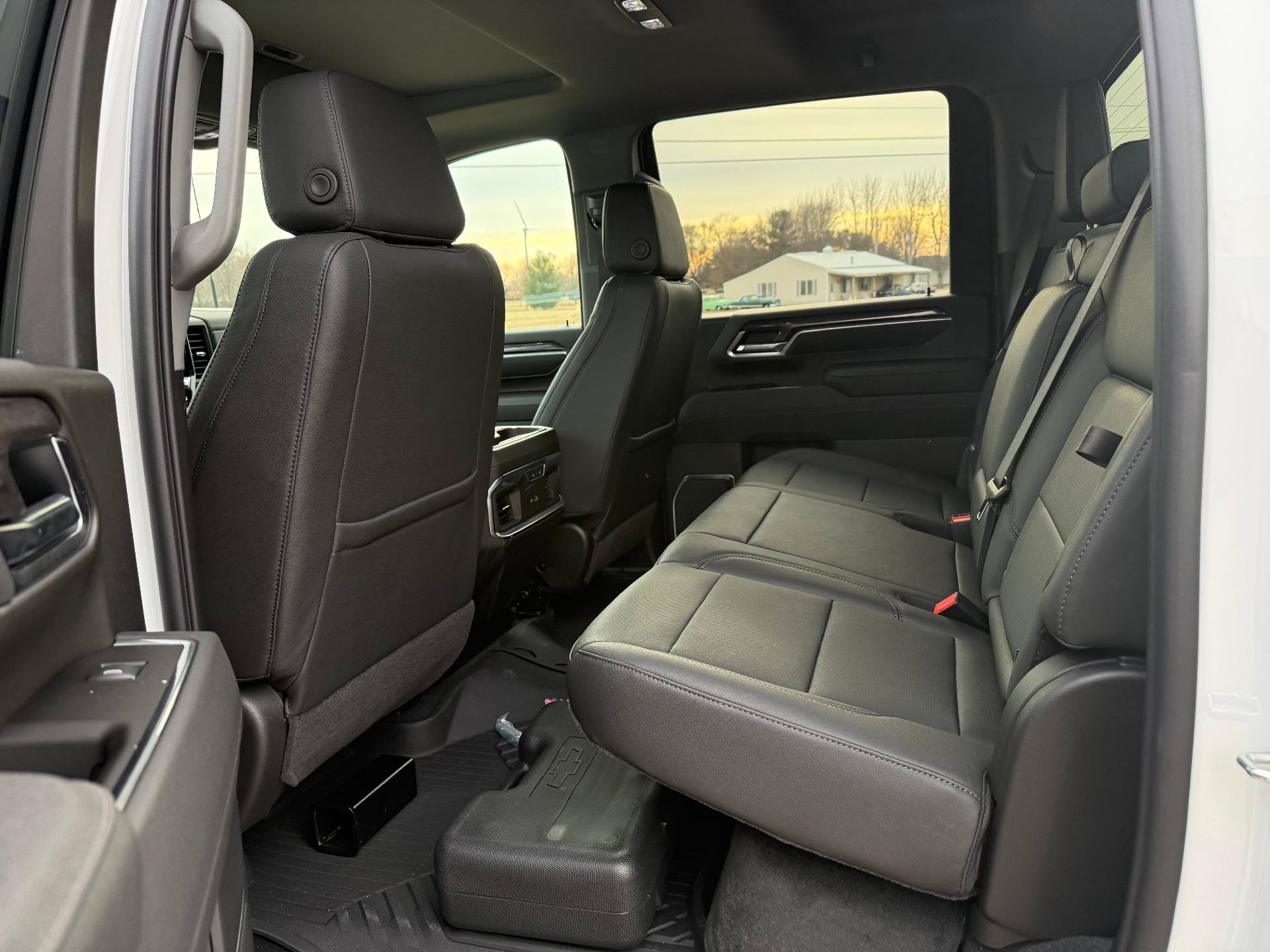 New 2026 Chevrolet Silverado 2500 LTZ w/ LTZ Premium Package AWD/4WD image 12