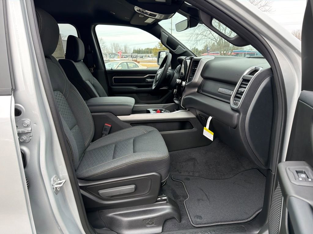 New 2026 RAM 1500 Big Horn AWD/4WD image 23