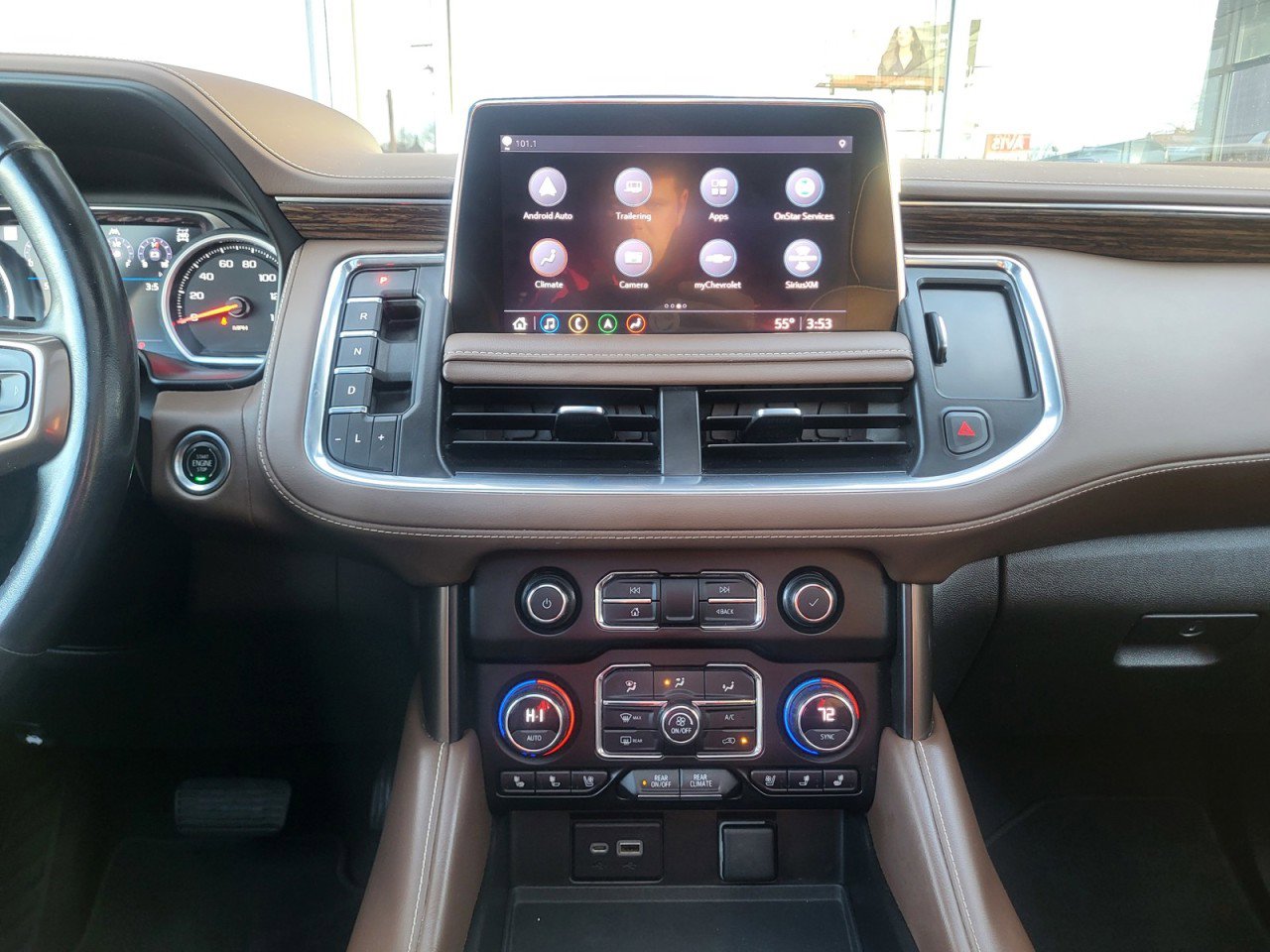 Used 2021 Chevrolet Suburban High Country w/ Premium Package image 12