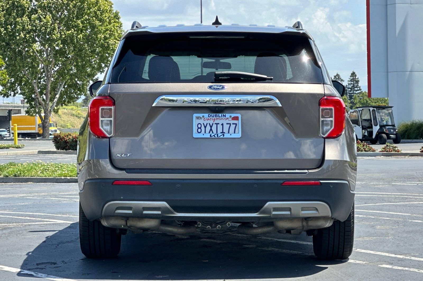 Used 2021 Ford Explorer XLT w/ Equipment Group 202A RWD image 5