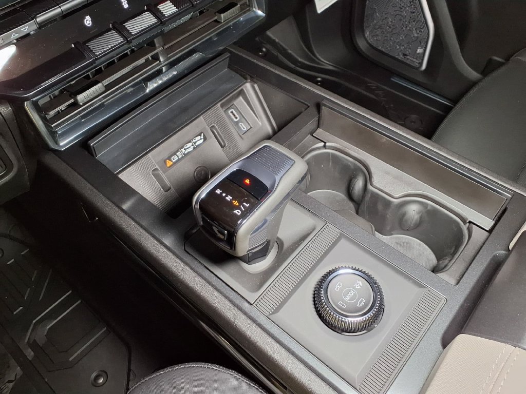 New 2026 GMC Hummer EV SUV AWD/4WD image 19