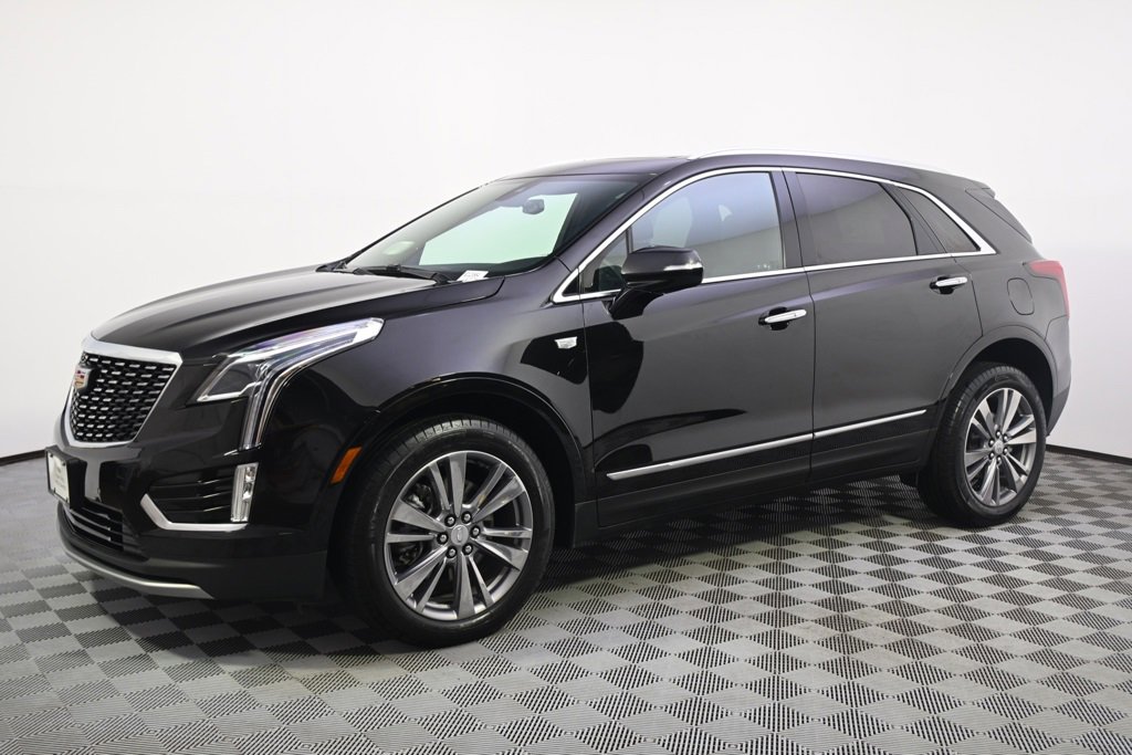 Certified 2025 Cadillac XT5 Premium Luxury image 2